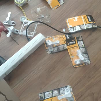 BİM Den Aldığım Sgs Emniyet Kilitleri Takarken Kırıldı