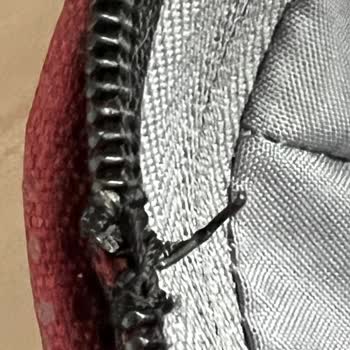 Tamir Olmadan Gelen Samsonite Bavul, Fermuarı Bozuk, Çözüm Yok