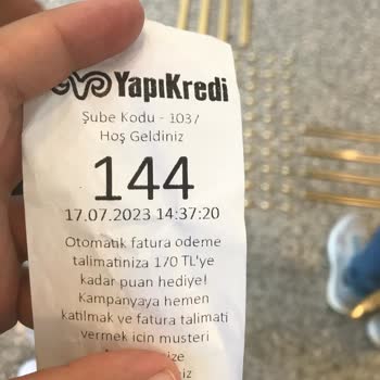 Yapı Kredi Bankası Sıranın Çok Yavaş İlerlemesi