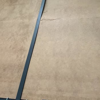 Ahm Mobilya Bazamın Kontrplakında Kırık Değil Ama Dalgalanma Olduğunu Gördüm