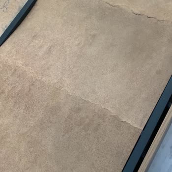 Ahm Mobilya Bazamın Kontrplakında Kırık Değil Ama Dalgalanma Olduğunu Gördüm