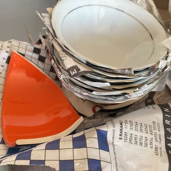 MNG Kargo Gönderilerimi Hasarlı Olarak, Teslimat Kodu Almadan Bırakmış