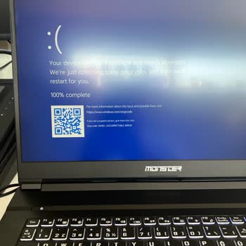 Monster Laptop Tekrar Titreşimi Ve Serviste Sorunun Çözülememesi