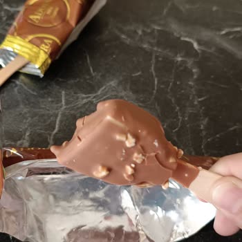 BİM Market Adora Mini Dondurma Sürekli Yarım Çıkıyor