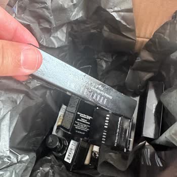 Bobbi Brown Kusurlu Ürün Gönderimi