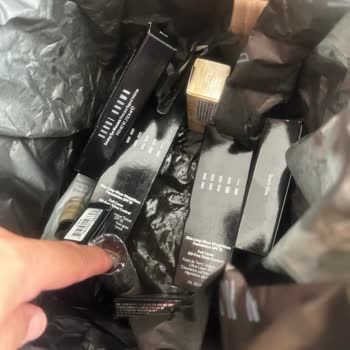 Bobbi Brown Kusurlu Ürün Gönderimi