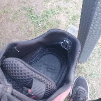 Skechers Ayakkabı Topuk Kısmı Açıldığı
