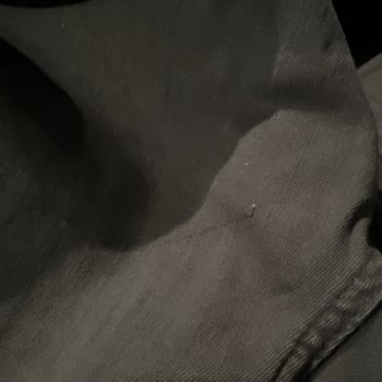 Altınyıldız Pantolon Terzide Yırtılmış