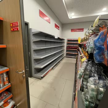 Migros Jet Rafları 1 Haftadır Bomboş