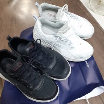 Forum Ankara Skechers Farklı Numara Ayakkabı Satıyor.