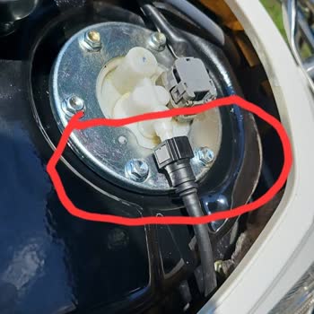 Mondial Fury 110i Benzin Kaçağı