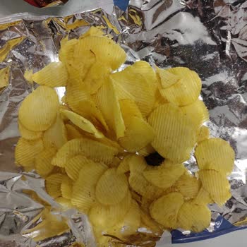 Ruffles Sade Patates Cipsi İçinden Çıkan Garip Şey
