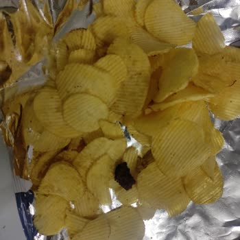 Ruffles Sade Patates Cipsi İçinden Çıkan Garip Şey