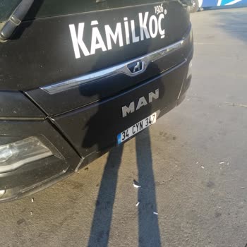 Kamil Koç Şoförün Sigara İçmesi Ve Yolculara Karşı Kötü Davranışı