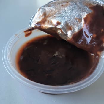 Eker Pudingim Tarihi Geçmemesine Rağmen Bozuldu Üzüldüm Yiyemedim