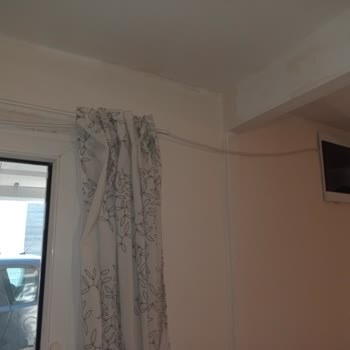 Vestel Urla Servisinin Özensiz Klima Montajı