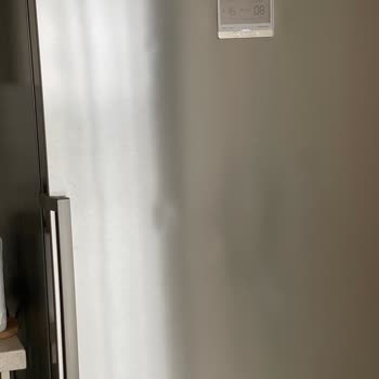 Bosch Kgn86 Nofrost Buz Dolabının Kapağının Poliüretan Göçüklü Gelmesi