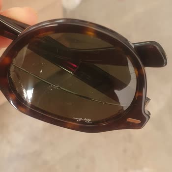 Atasun Optik Rayban Marka Güneş Gözlüğü Camının 3 Günde Kırılması Ve Yardımcı Olunmaması