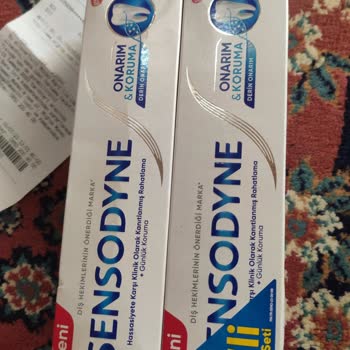 Sensodyne Diş Macunu Patladı