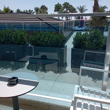 Annabella Diamond Hotel Deniz Manzarası Denilip Sandalye Manzaralı Oda Verilmesi