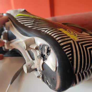 Decathlon Kramponun Altı Koptu