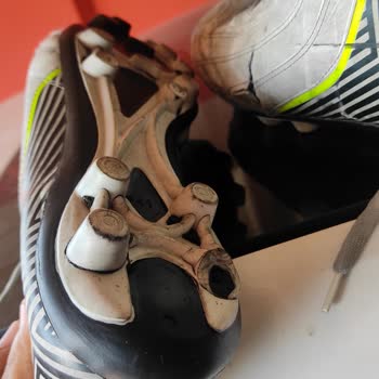 Decathlon Kramponun Altı Koptu