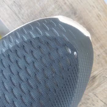 Barçın Spor Konak Şubesi Orijinalliği Şüpheli Ürün Satıyor