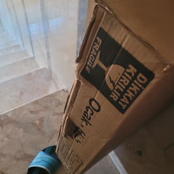 Kumtel Hasarlı Kutu Gönderdi