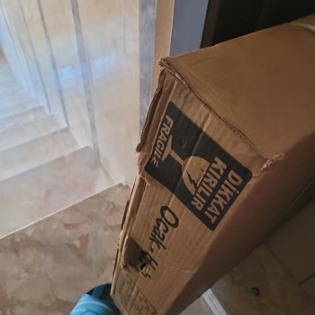 Kumtel Hasarlı Kutu Gönderdi