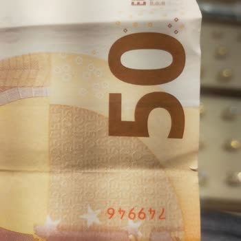 VakıfBank Hesaba Döviz Yatıramayan Personel