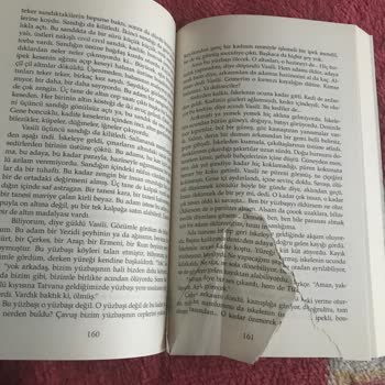 D&R Forum İstanbul Mağazası Kitap Baskı Hatası