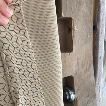 Bellona Mavenna Sandalye Eksik Civatadan Dolayı Kırıldı