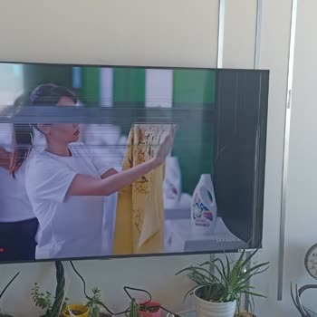 Evkur Kırık Televizyon Gönderdi