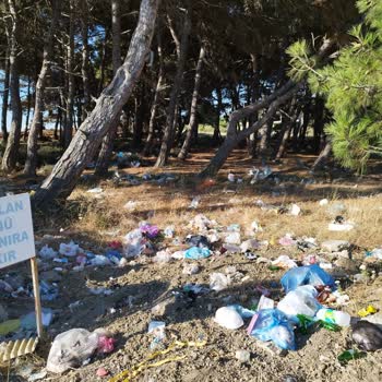 Çanakkale Belediyesi Mahallenin Çöplüğü Tüm Mahalle Sakinlerinin Duyarlı Olması