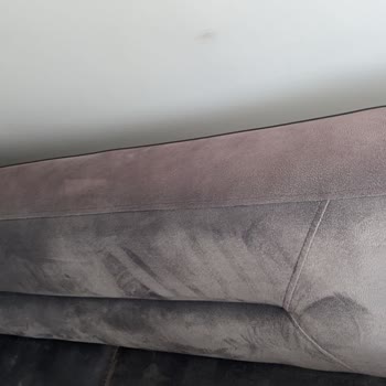 İstanbul Avm Koltuk Takımının Rengi Soluyor