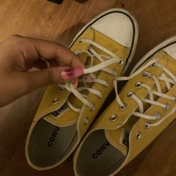 Converse Bağcıklarım İlk Hafta Koptu