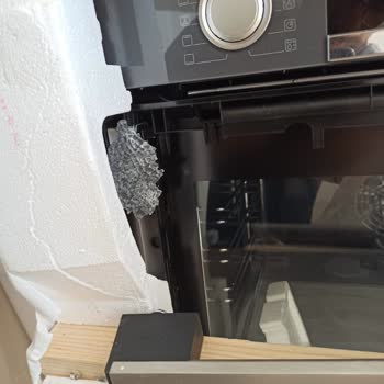 Bosch Ankastre Set Fırını Kırık Geldi