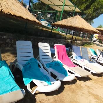 Duja Hotels Duja Otel Çalışanlar Ve Şezlong