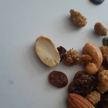 Harras Marka Kuruyemiş Ve Meyve Kurusu Küflü Kurtlu Ürün