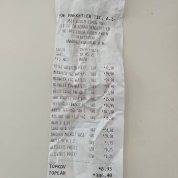 Müşteriye Bağırıp Çağıran Kendini Bilmez Şok Market Kasiyeri.