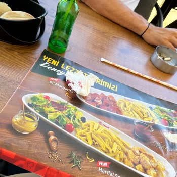 Viaport AVM Tavuk Dünyası Hijyen Konusunda Sınıfta Kaldı