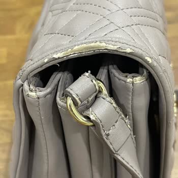 Beymen Love Moschino Çantam Derileri Dökülüyor Soyuluyor.