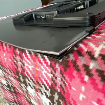 Media Markt Ve Samsung - Kusurlu Ürünlerine Sahip Çıkmıyorlar - Oled