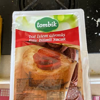 BİM'den Alınan Tombik Marka Sucuğun Üzerinde SKT Yazmaması