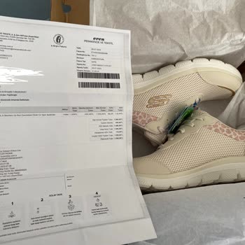 SuperStep Yanlış Skechers Ayakkabı Gönderdi. Para İadesi Yapmıyor.