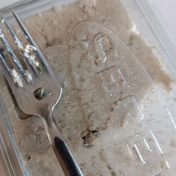 BİM'den Aldığım Serel Marka Helvadan Taş Çıktı