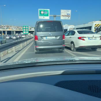 Emniyet Genel Müdürlüğü 34GEM75 Plakalı Araca Şerit İhlali Ceza