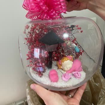 Çiçek Sepeti Kırık Teraryum Teslim Etti