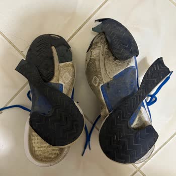 Nike Spor Ayakkabısının Taban Problemi