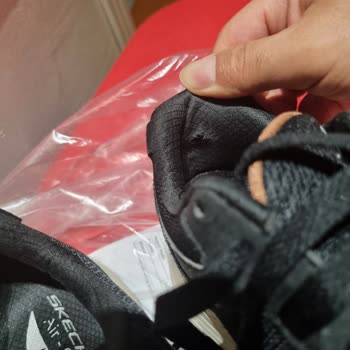 Skechers Ayakkabı Bir Aylık Giyme Sonucu Dağıldı